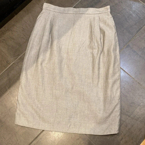 Burberry Vintage Burberry’s Pleated Wool Silk Pencil Skirt Gray Black Size 6P - Picture 13 of 16